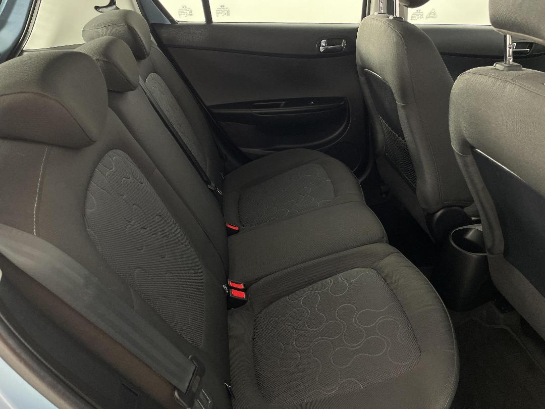 Photo '20' of Hyundai I20