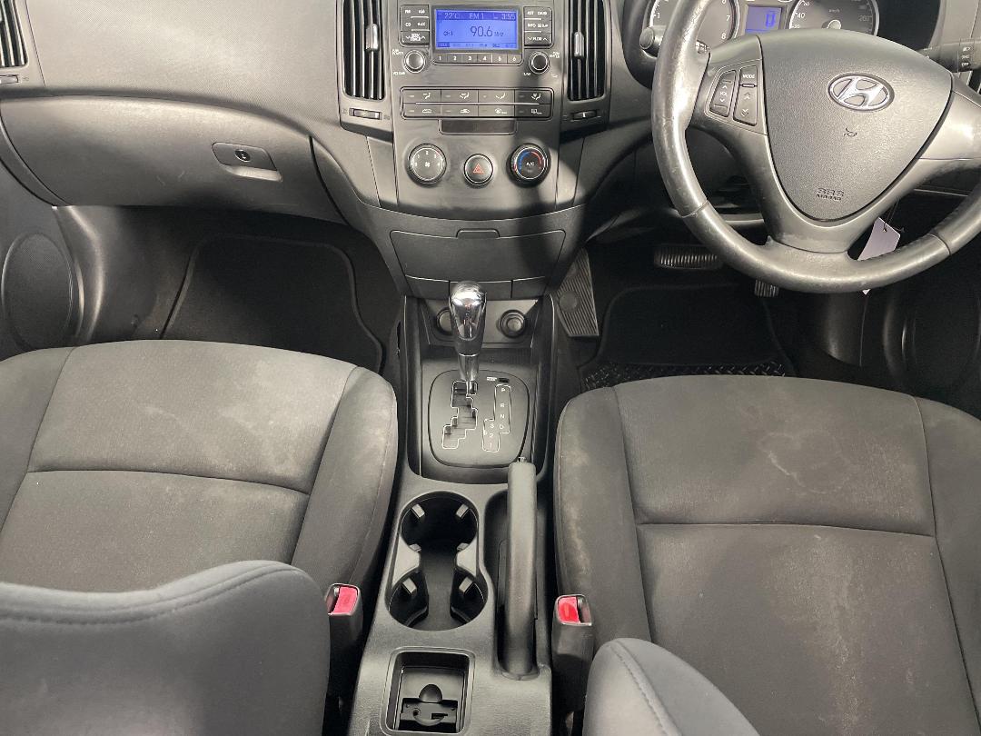 Photo '18' of Hyundai I30