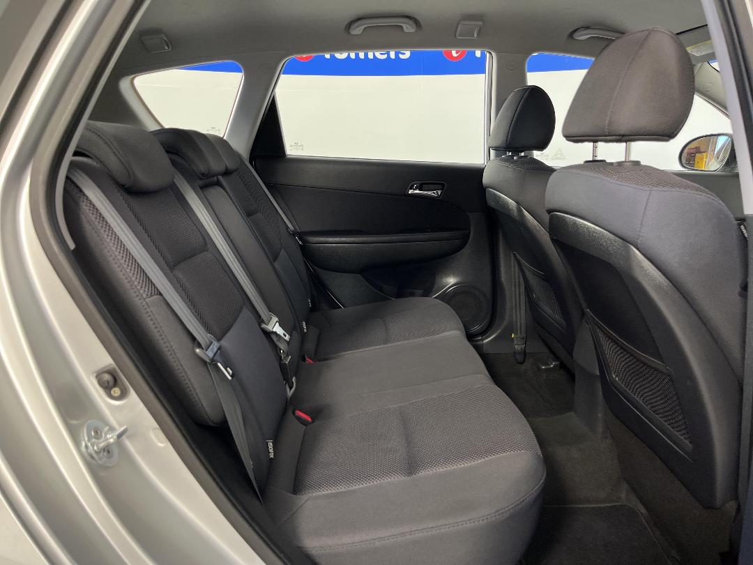 Photo '20' of Hyundai I30 Photo '20' of Hyundai I30