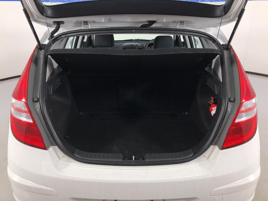 Photo '14' of Hyundai I30