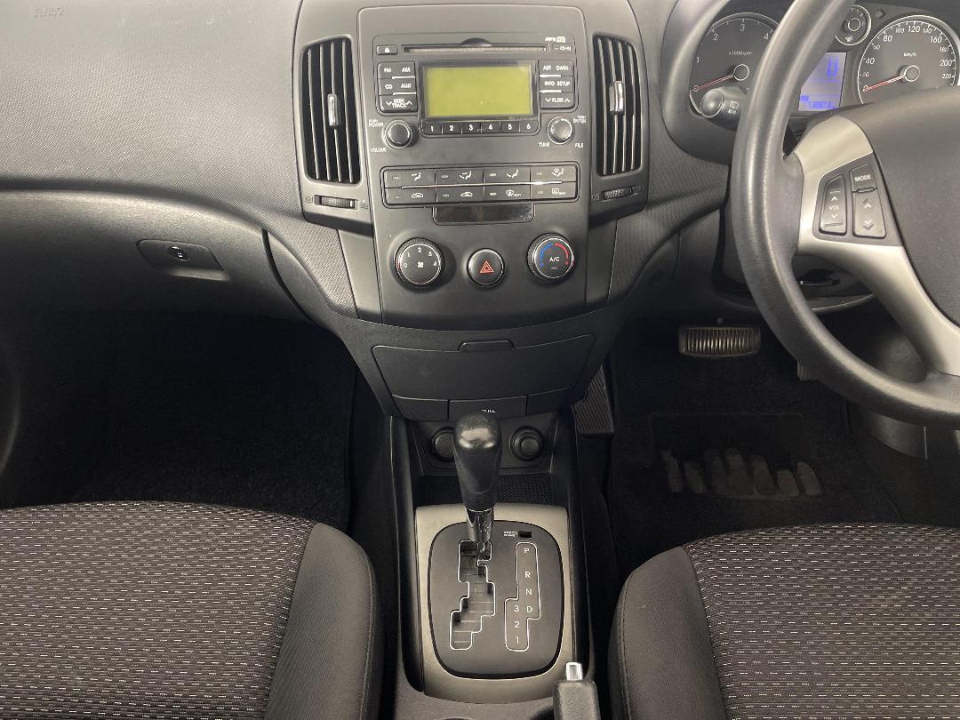 Photo '18' of Hyundai I30 Photo '18' of Hyundai I30