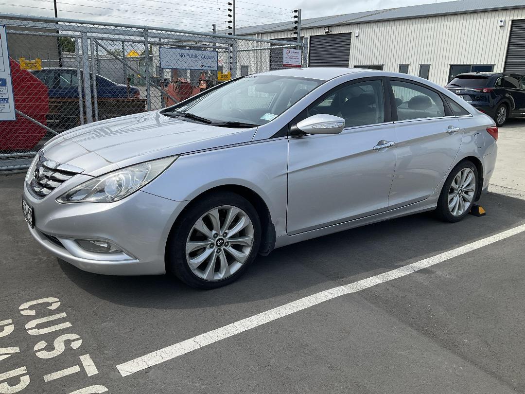 Photo '5' of Hyundai I45