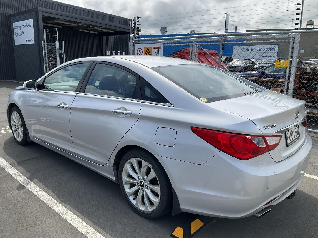 Photo '6' of Hyundai I45