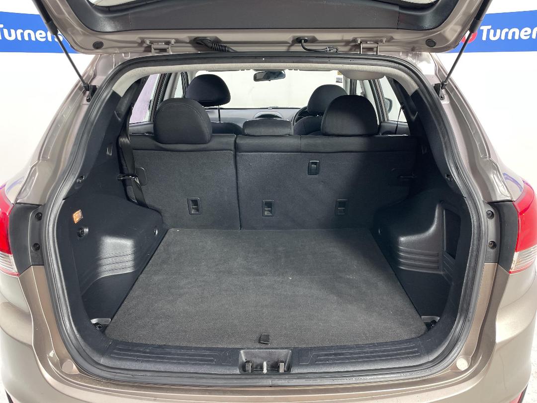 Photo '14' of Hyundai Ix35 Photo '14' of Hyundai Ix35