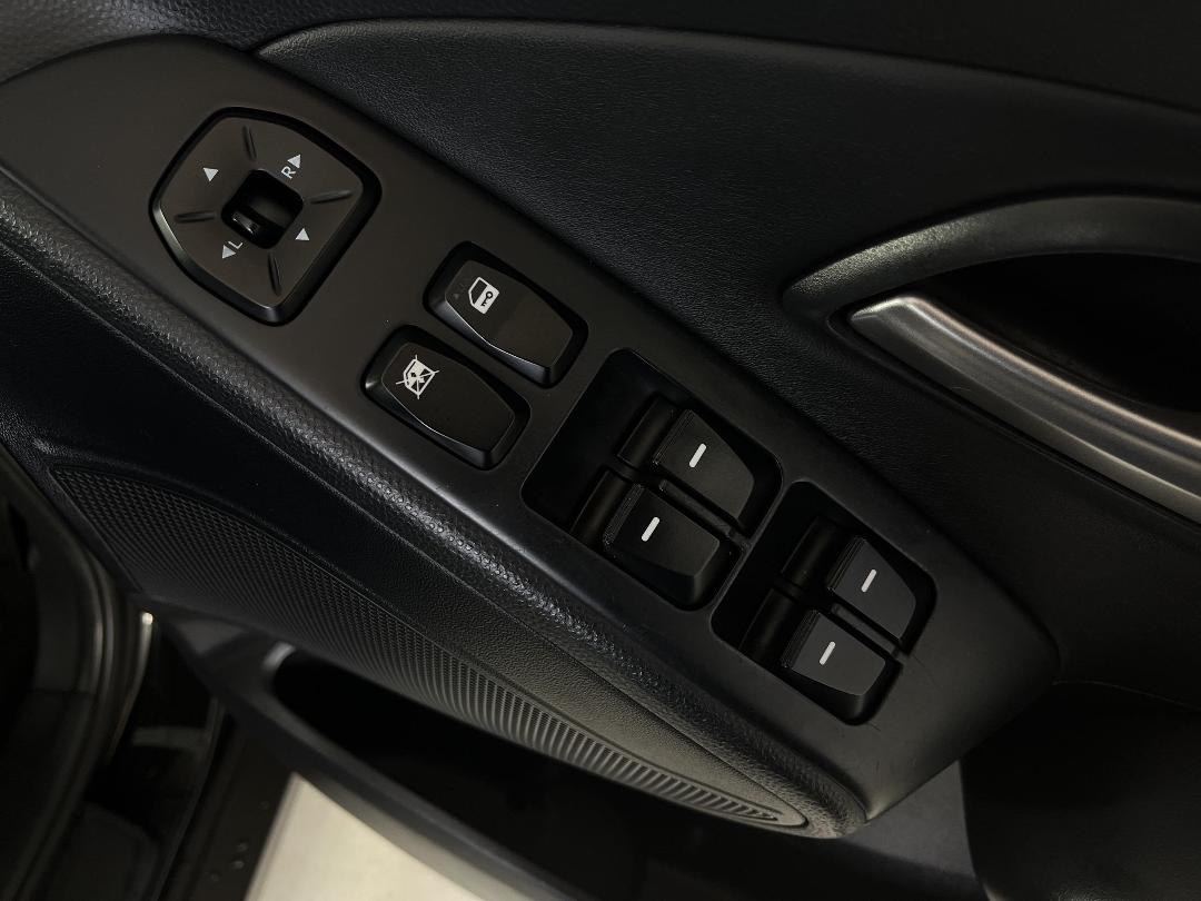 Photo '23' of Hyundai Ix35 Photo '23' of Hyundai Ix35