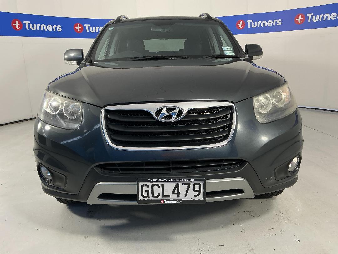 Photo '2' of Hyundai Santa FE Photo '2' of Hyundai Santa FE