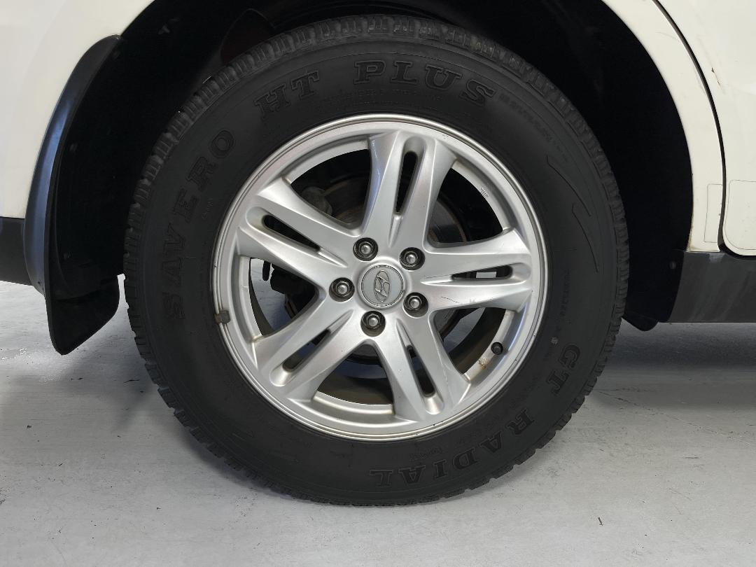 Photo '12' of Hyundai Santa FE