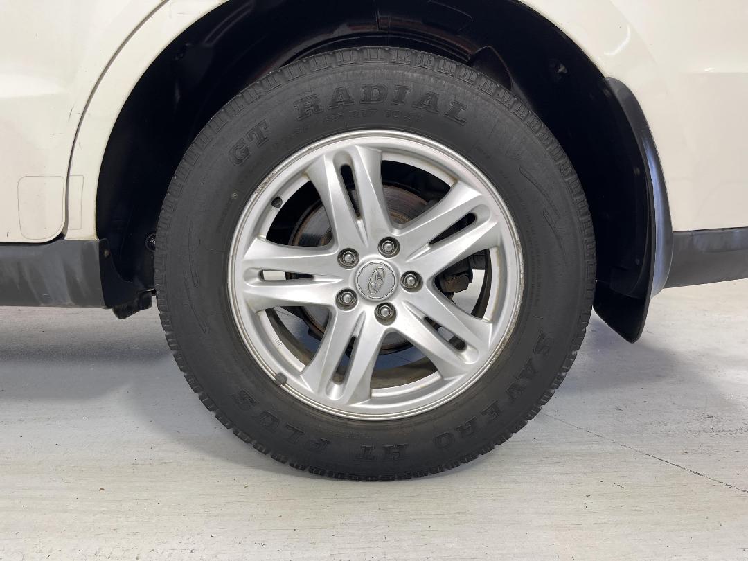 Photo '11' of Hyundai Santa FE