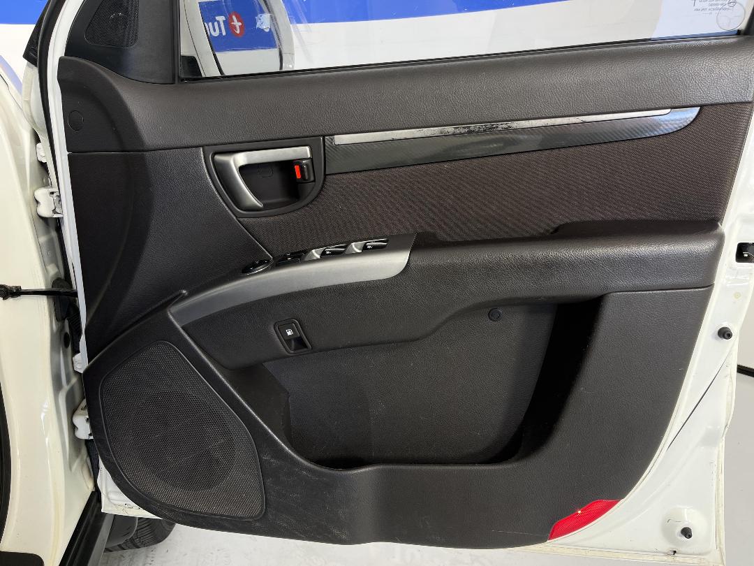 Photo '15' of Hyundai Santa FE