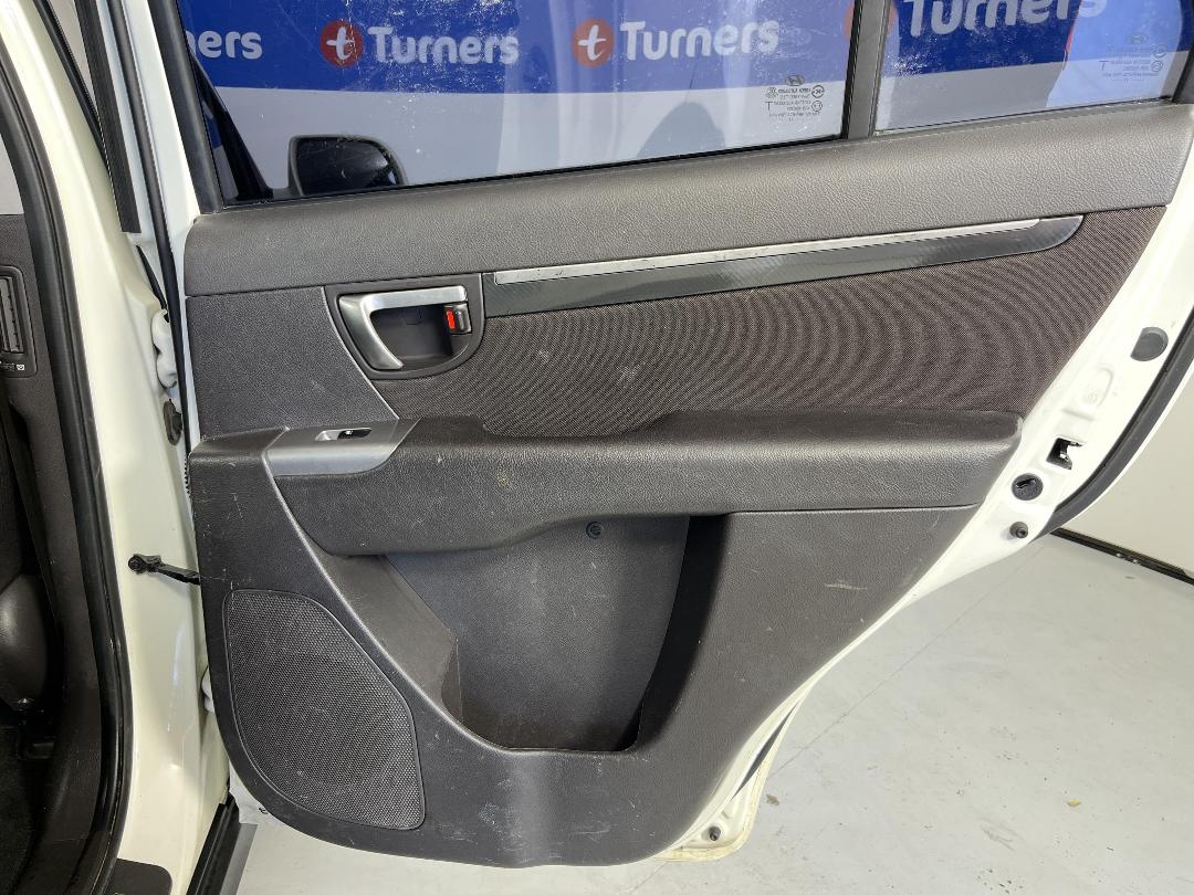 Photo '19' of Hyundai Santa FE