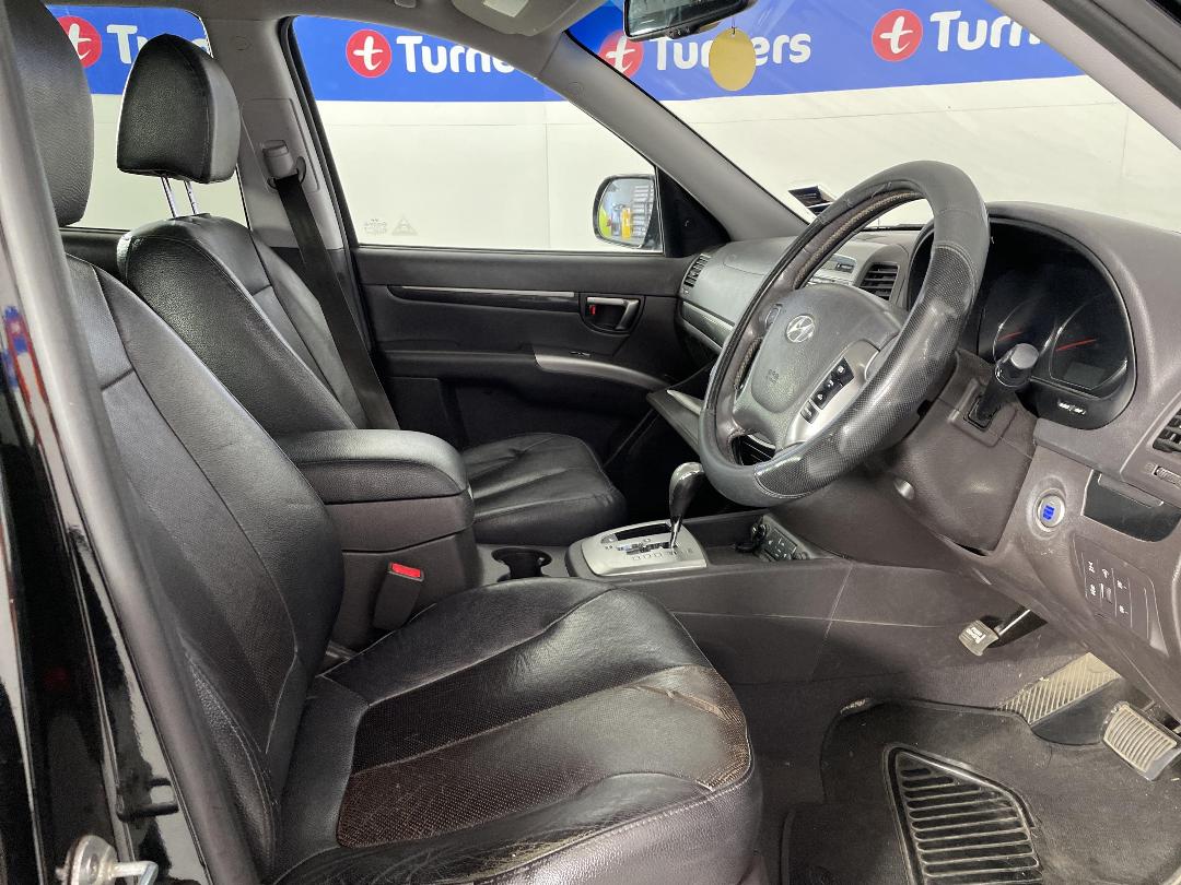 Photo '16' of Hyundai Santa FE Photo '16' of Hyundai Santa FE