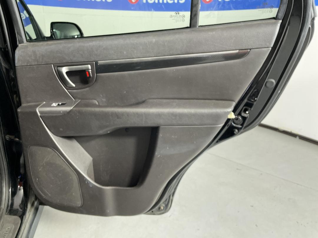 Photo '19' of Hyundai Santa FE Photo '19' of Hyundai Santa FE