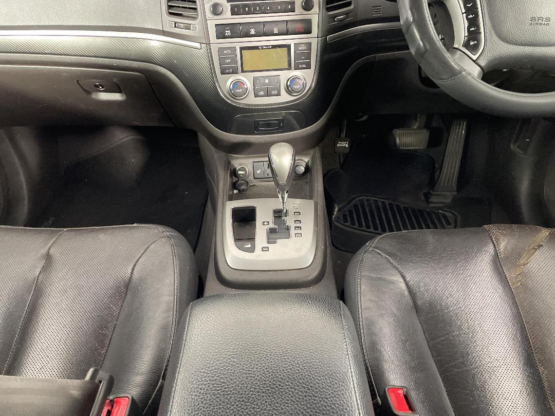 Photo '18' of Hyundai Santa FE Photo '18' of Hyundai Santa FE