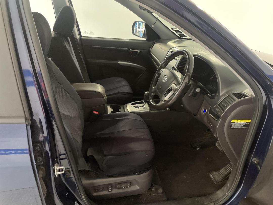 Photo '16' of Hyundai Santa FE