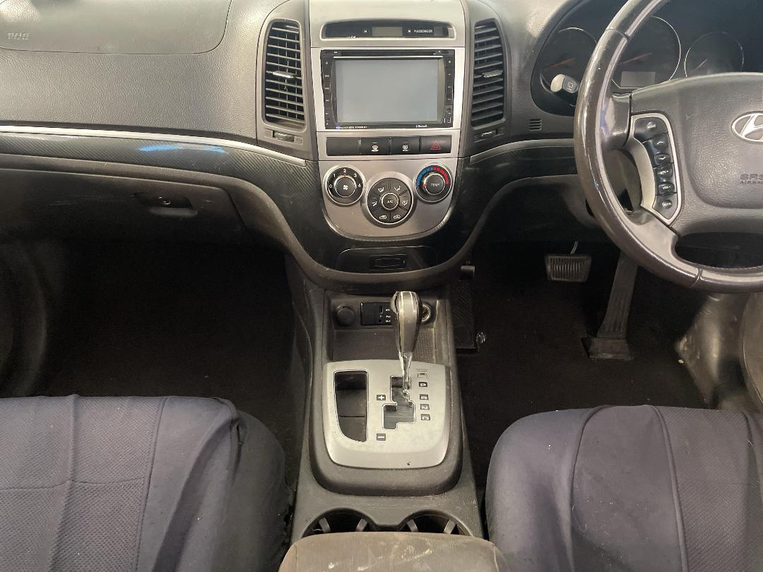 Photo '18' of Hyundai Santa FE