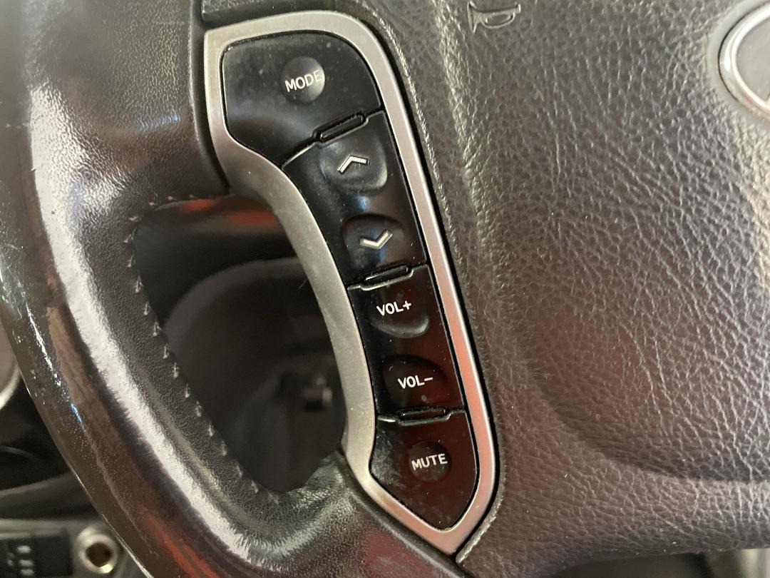 Photo '27' of Hyundai Santa FE