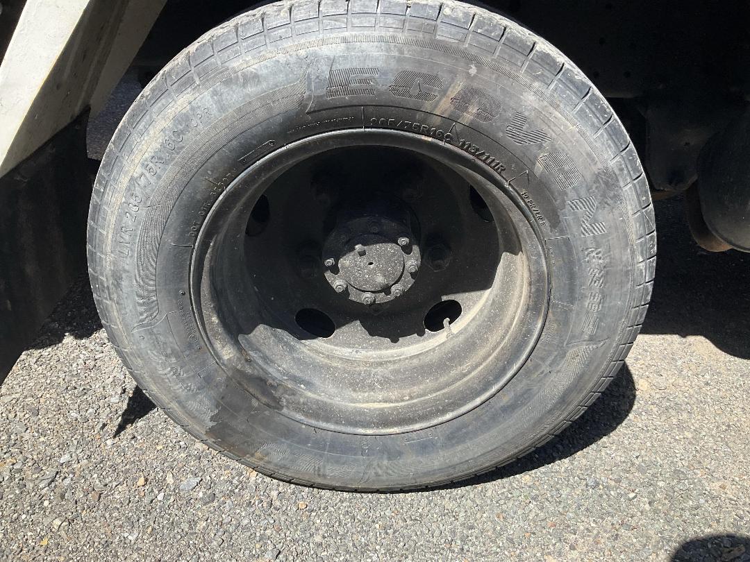 Photo '36' of Isuzu ELF Tipper