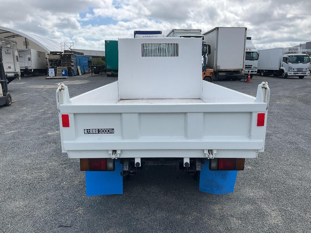 Photo '5' of Isuzu ELF Tipper