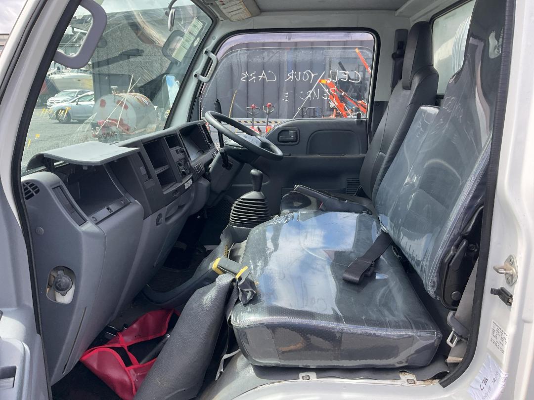 Photo '21' of Isuzu ELF Tipper