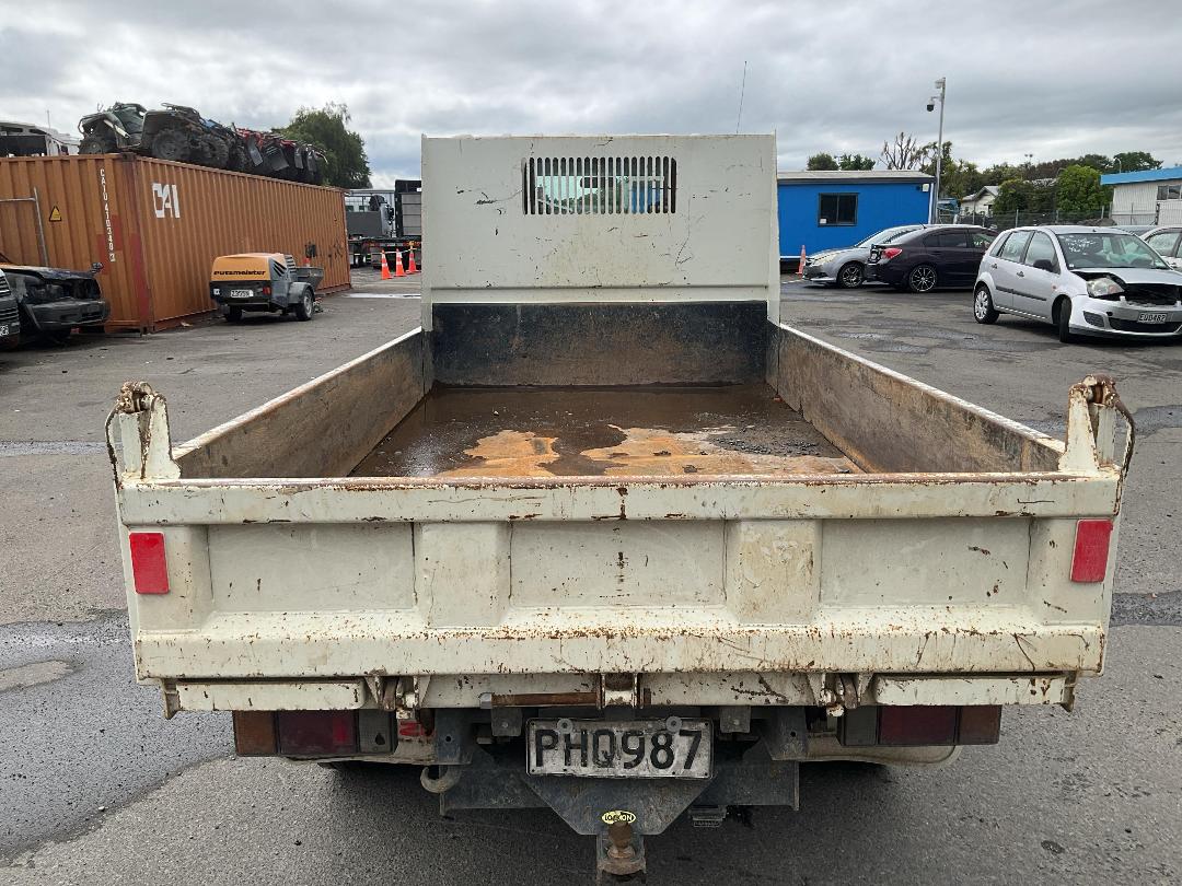 Photo '6' of Isuzu ELF Tipper Photo '6' of Isuzu ELF Tipper