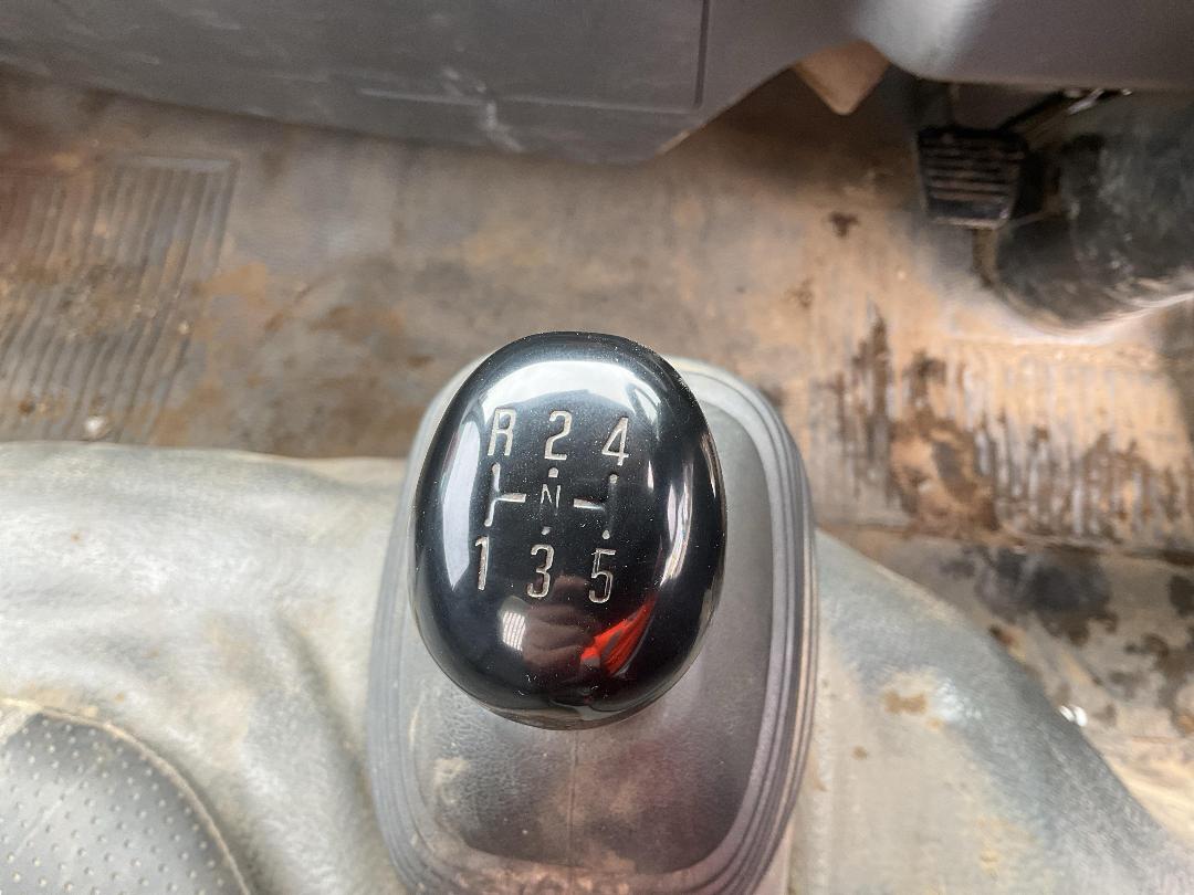 Photo '14' of Isuzu ELF Tipper Photo '14' of Isuzu ELF Tipper