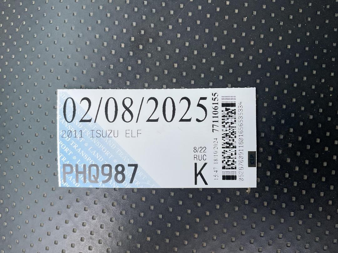 Photo '45' of Isuzu ELF Tipper Photo '45' of Isuzu ELF Tipper