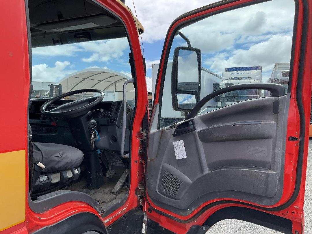 Photo '11' of Isuzu F Series FSR700 Cab Chassis