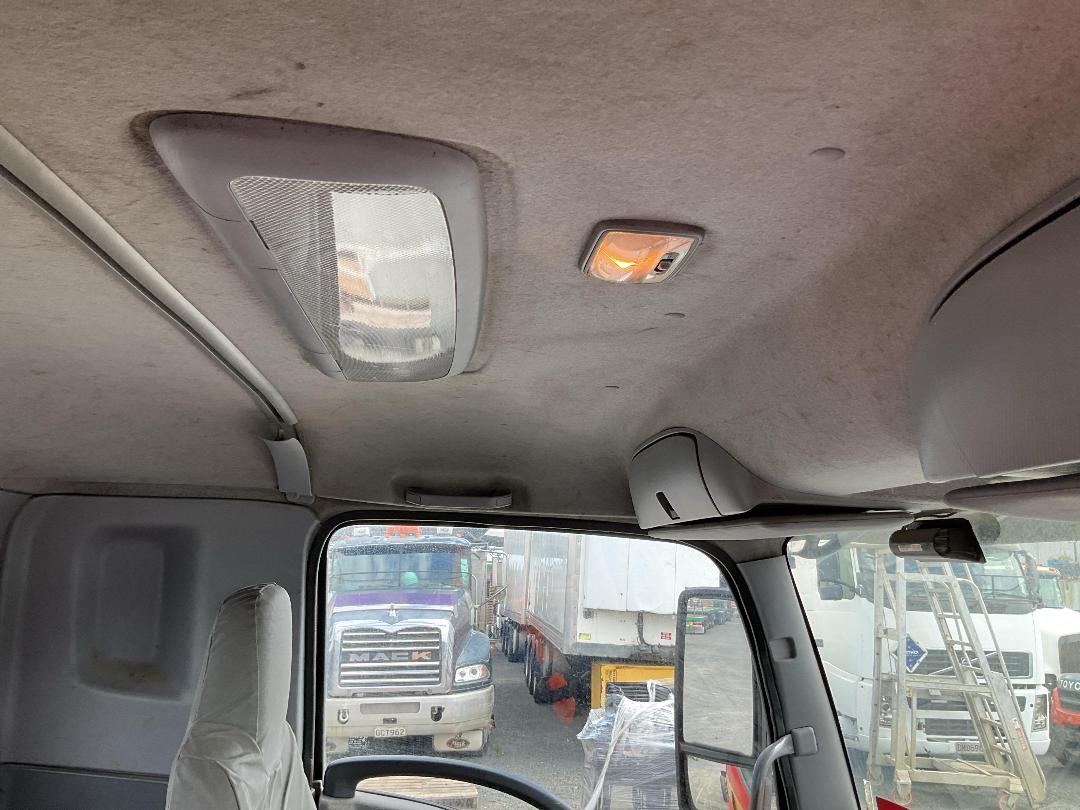 Photo '18' of Isuzu F Series FSR700 Cab Chassis