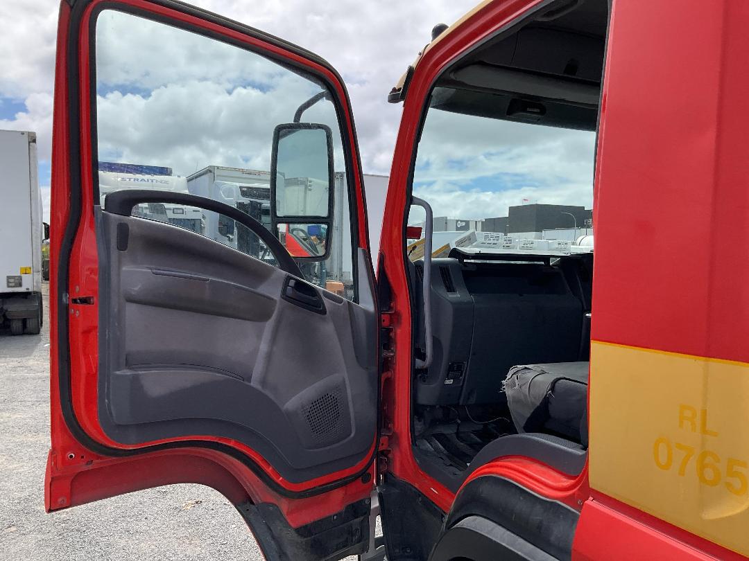 Photo '20' of Isuzu F Series FSR700 Cab Chassis