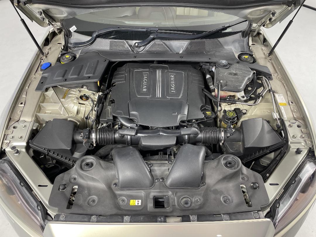 Photo '13' of Jaguar XJ