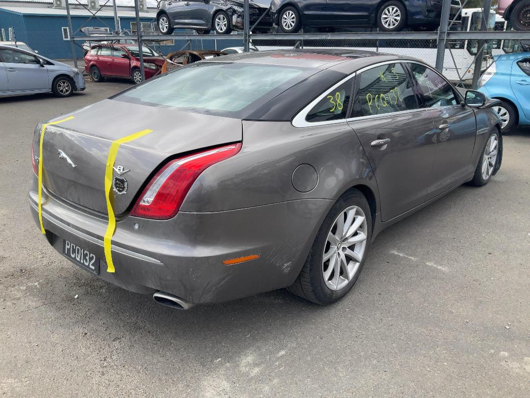 Photo '6' of Jaguar XJ