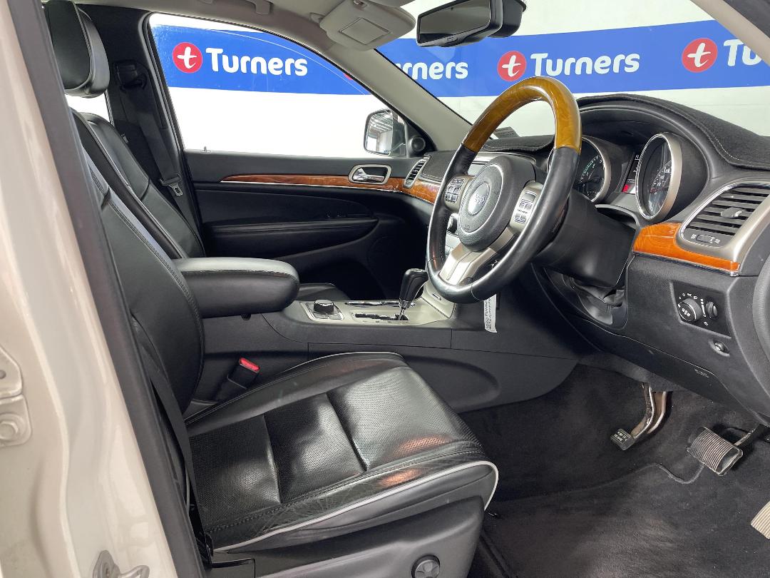 Photo '16' of Jeep Grand Cherokee