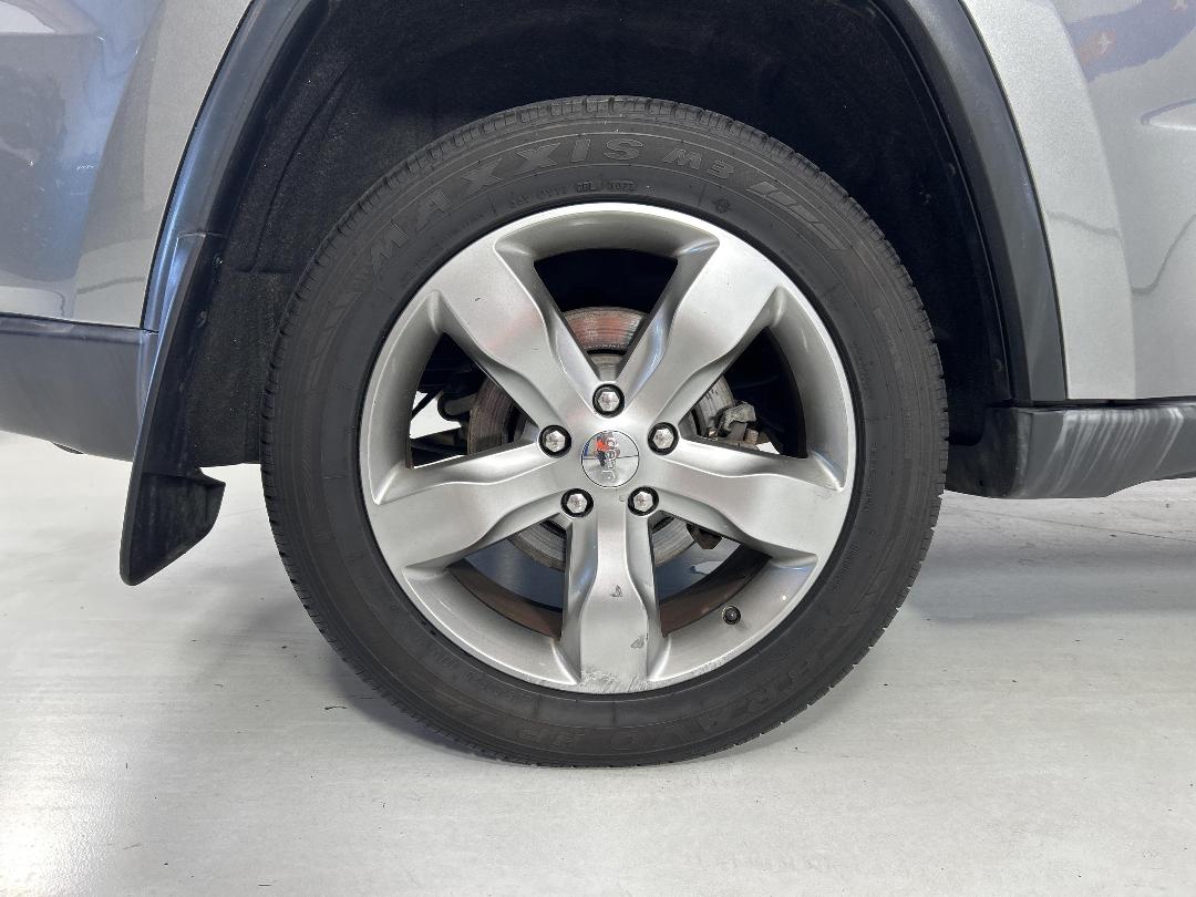 Photo '32' of Jeep Grand Cherokee