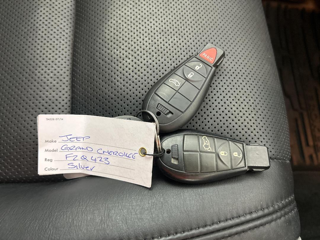 Photo '37' of Jeep Grand Cherokee