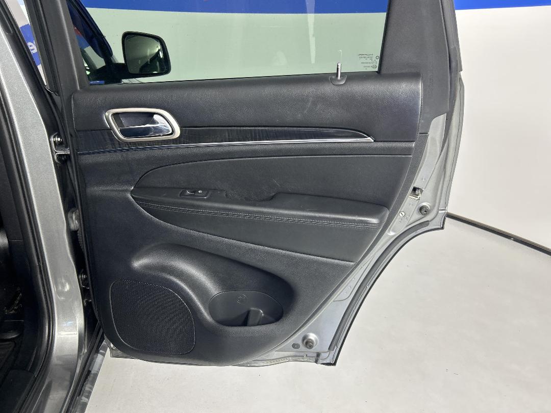 Photo '38' of Jeep Grand Cherokee