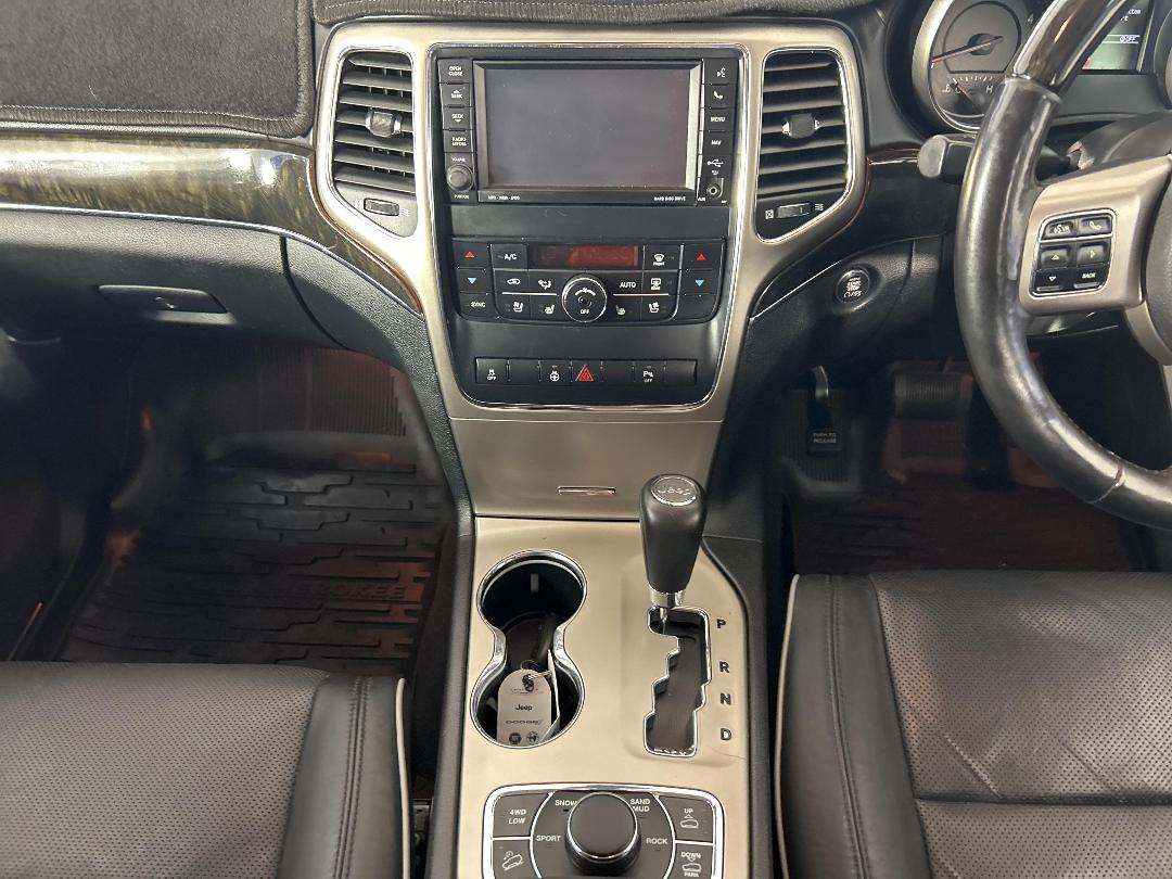 Photo '42' of Jeep Grand Cherokee