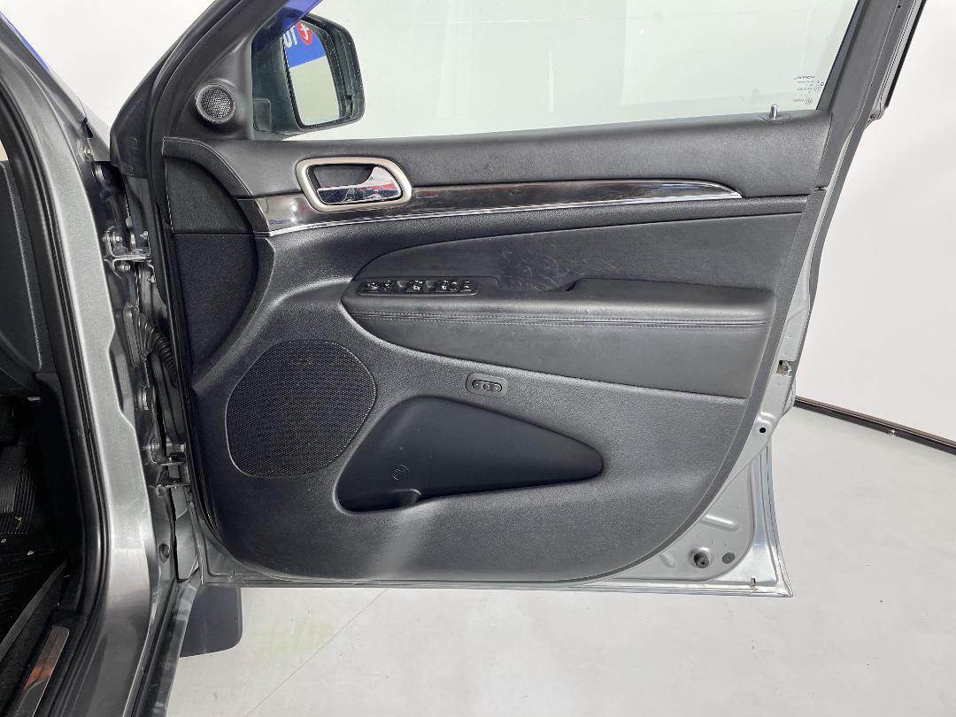 Photo '15' of Jeep Grand Cherokee