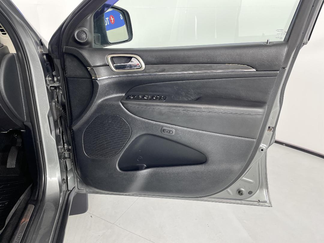 Photo '15' of Jeep Grand Cherokee