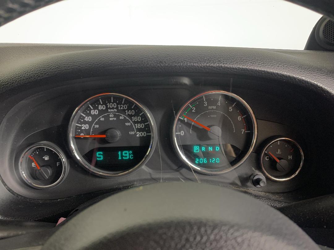 Photo '21' of Jeep Wrangler