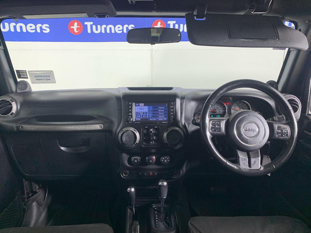 Photo '17' of Jeep Wrangler