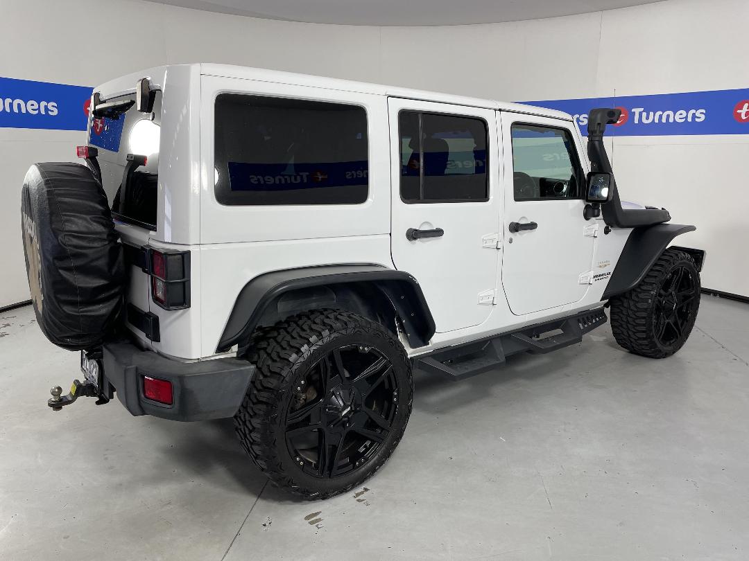 Photo '7' of Jeep Wrangler