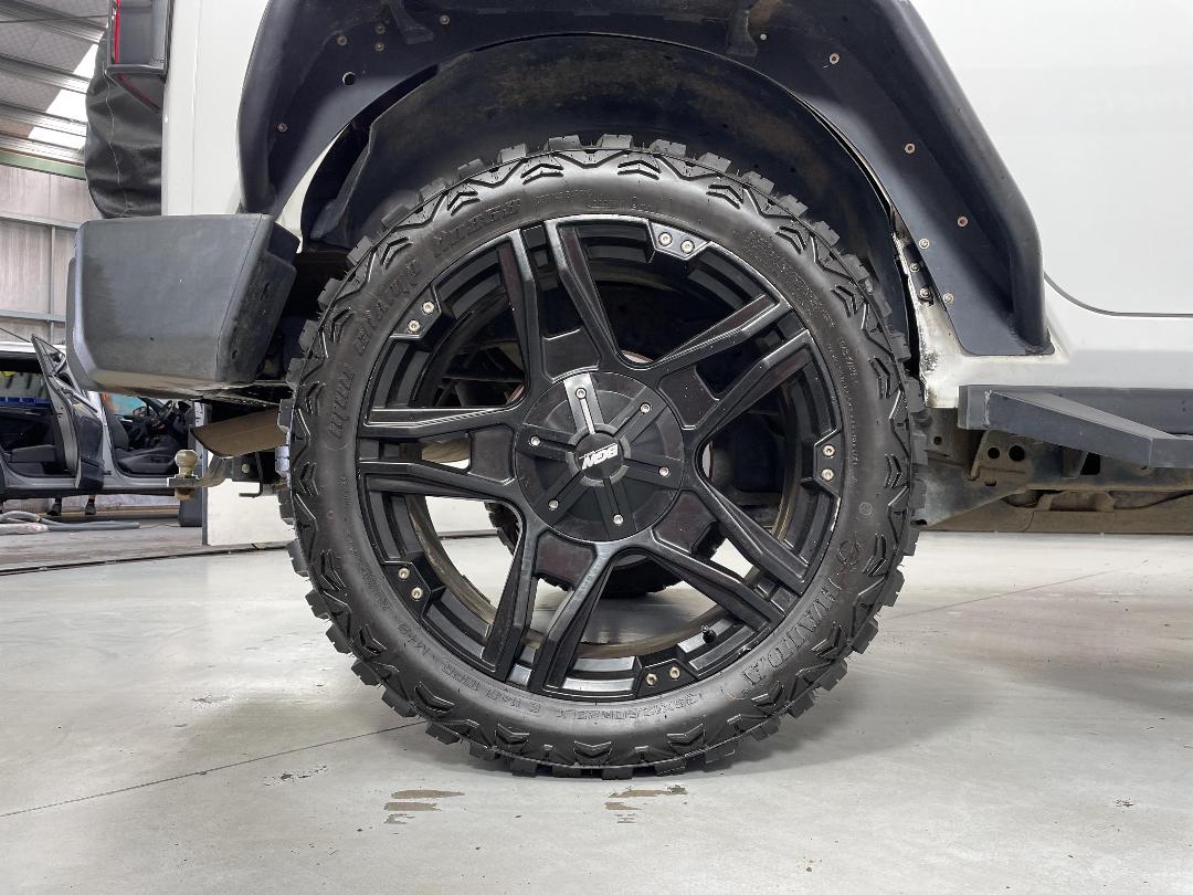 Photo '12' of Jeep Wrangler