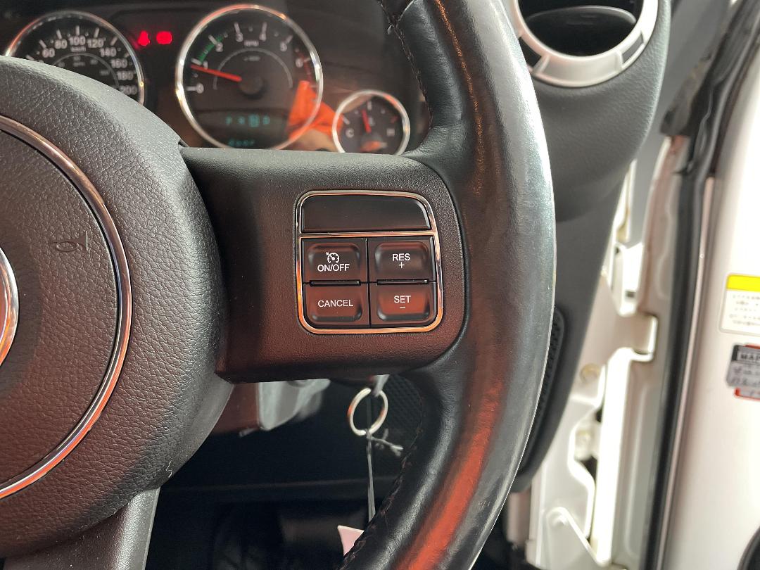 Photo '32' of Jeep Wrangler