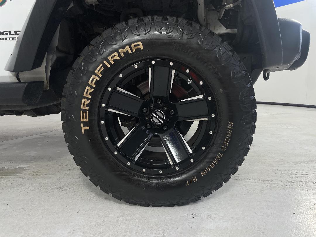 Photo '9' of Jeep Wrangler