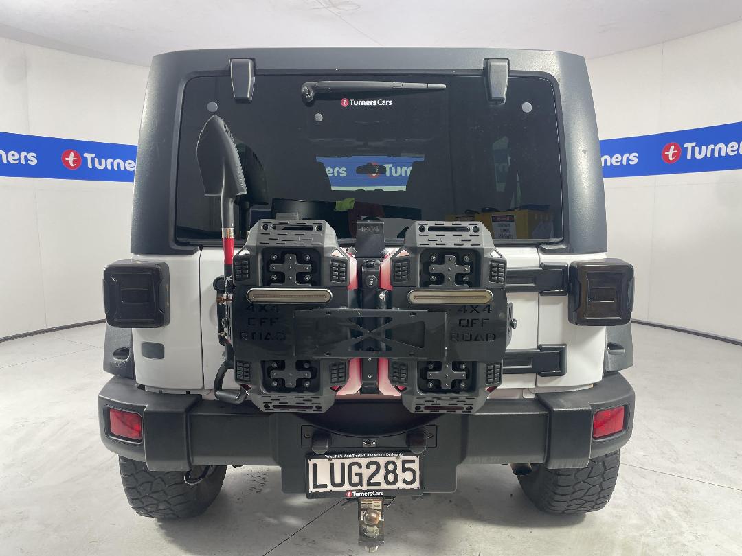 Photo '6' of Jeep Wrangler