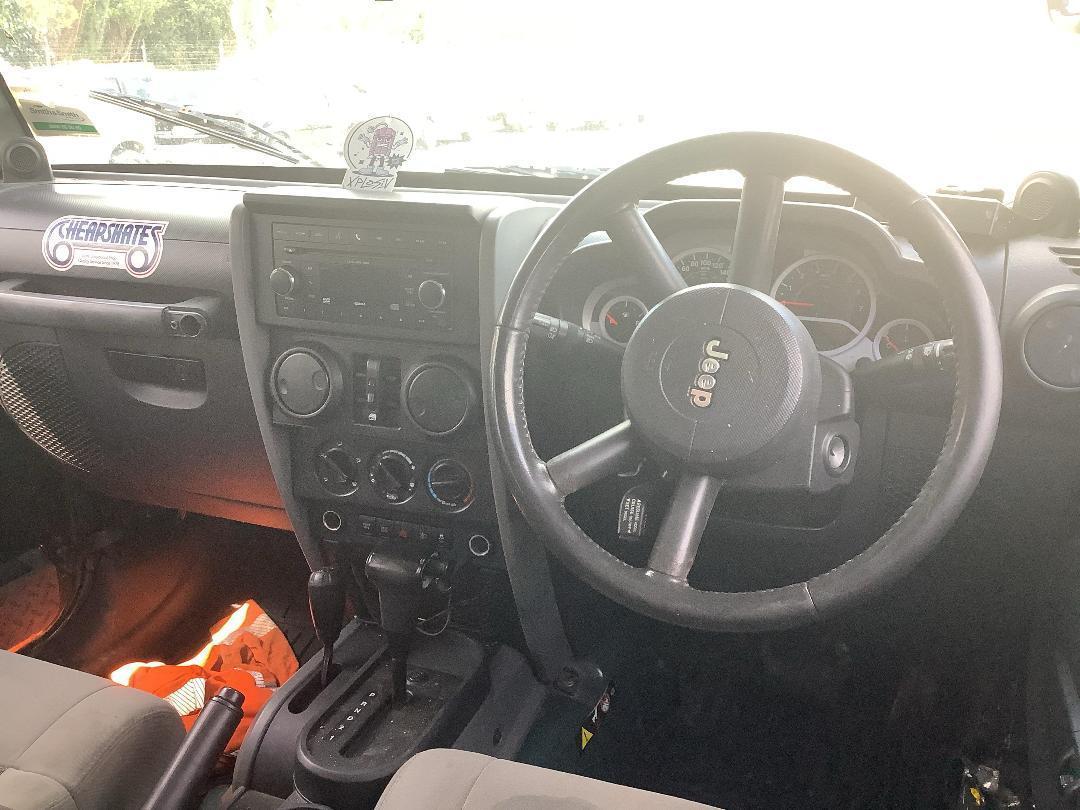 Photo '12' of Jeep Wrangler Rubicon V6