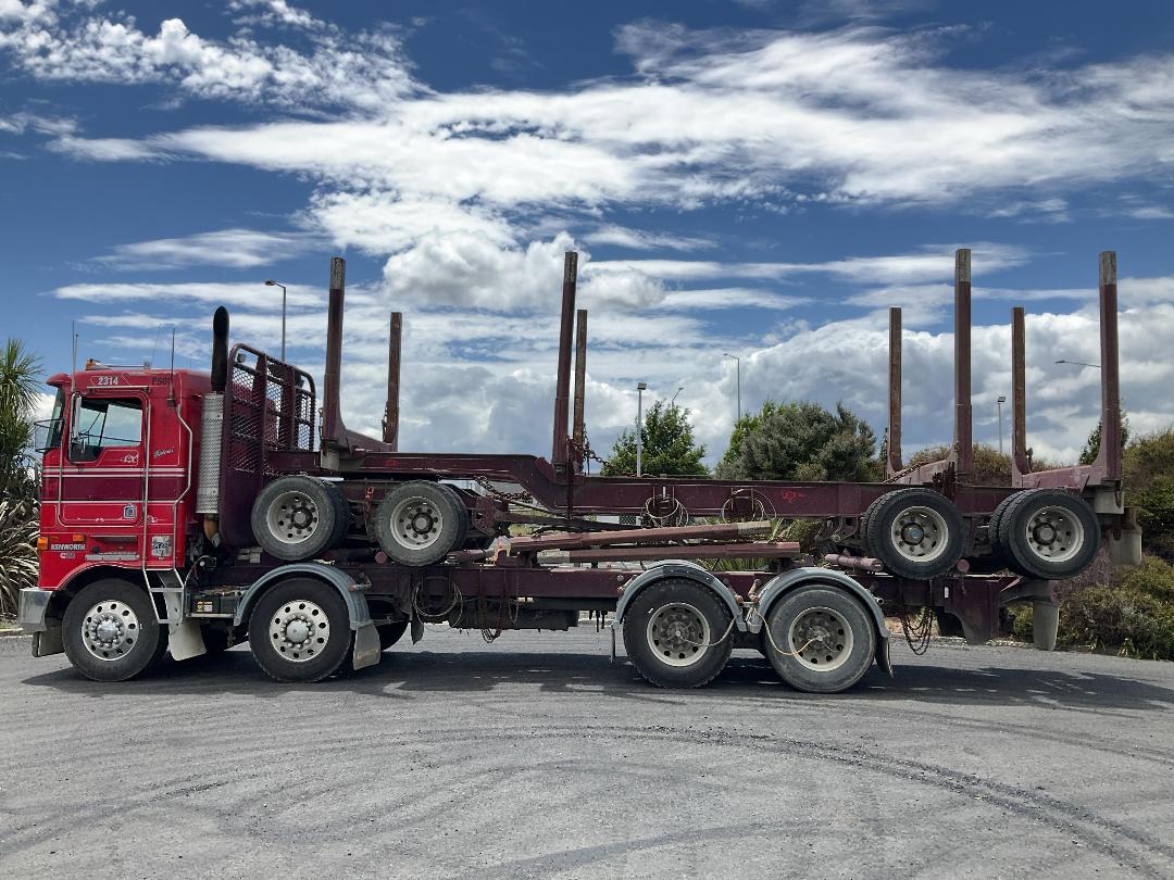 Photo '7' of Kenworth K108 108 Logger
