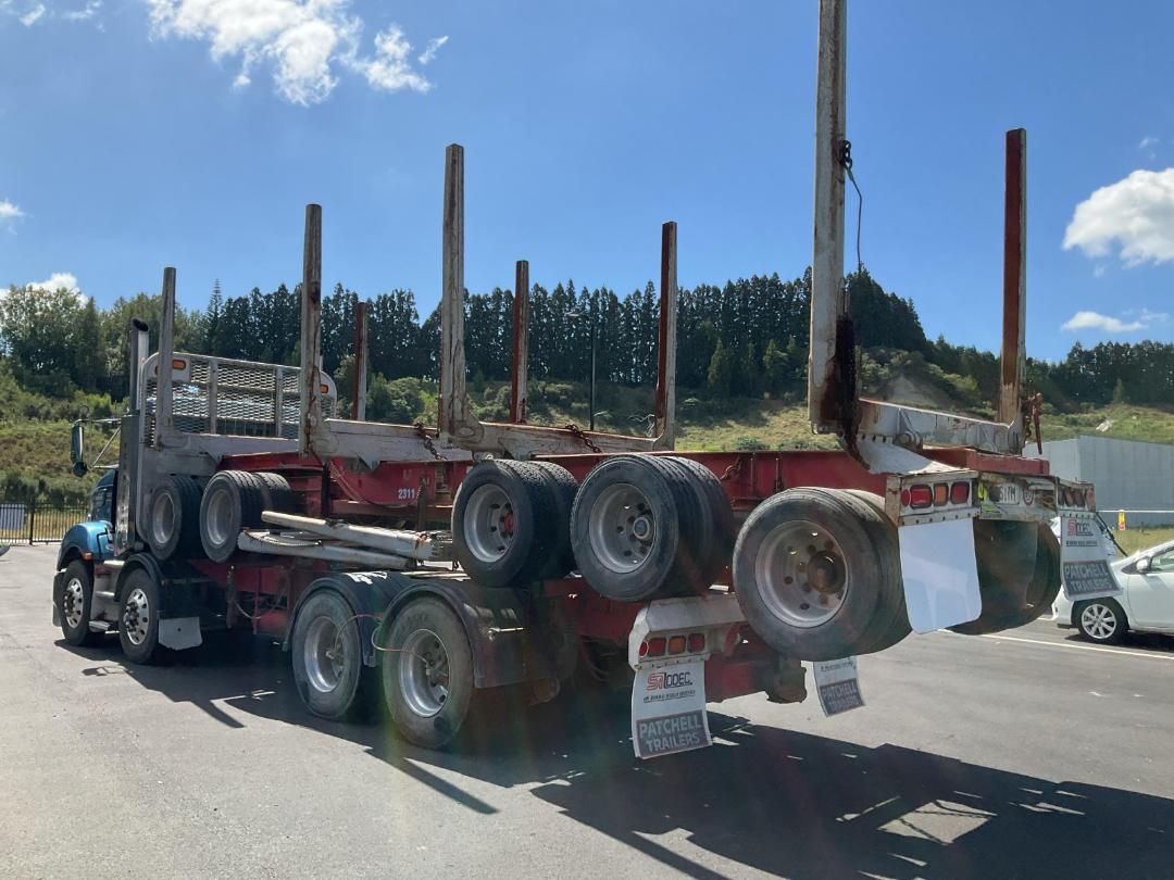 Photo '6' of Kenworth T408 & 2011 PATCHELL Logger