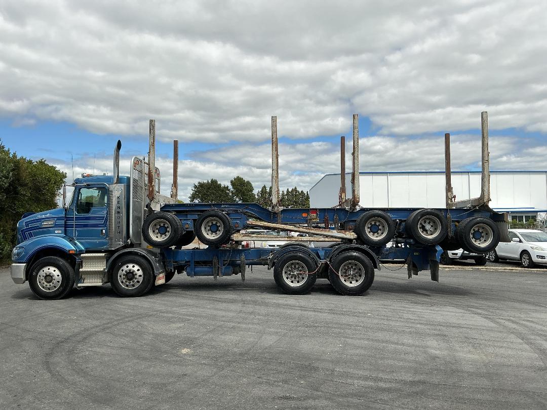 Photo '9' of Kenworth T408 Logger Photo '9' of Kenworth T408 Logger