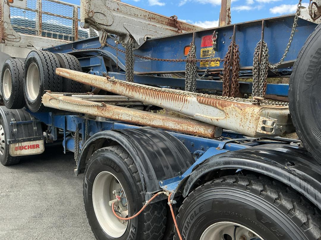 Photo '34' of Kenworth T408 Logger Photo '34' of Kenworth T408 Logger